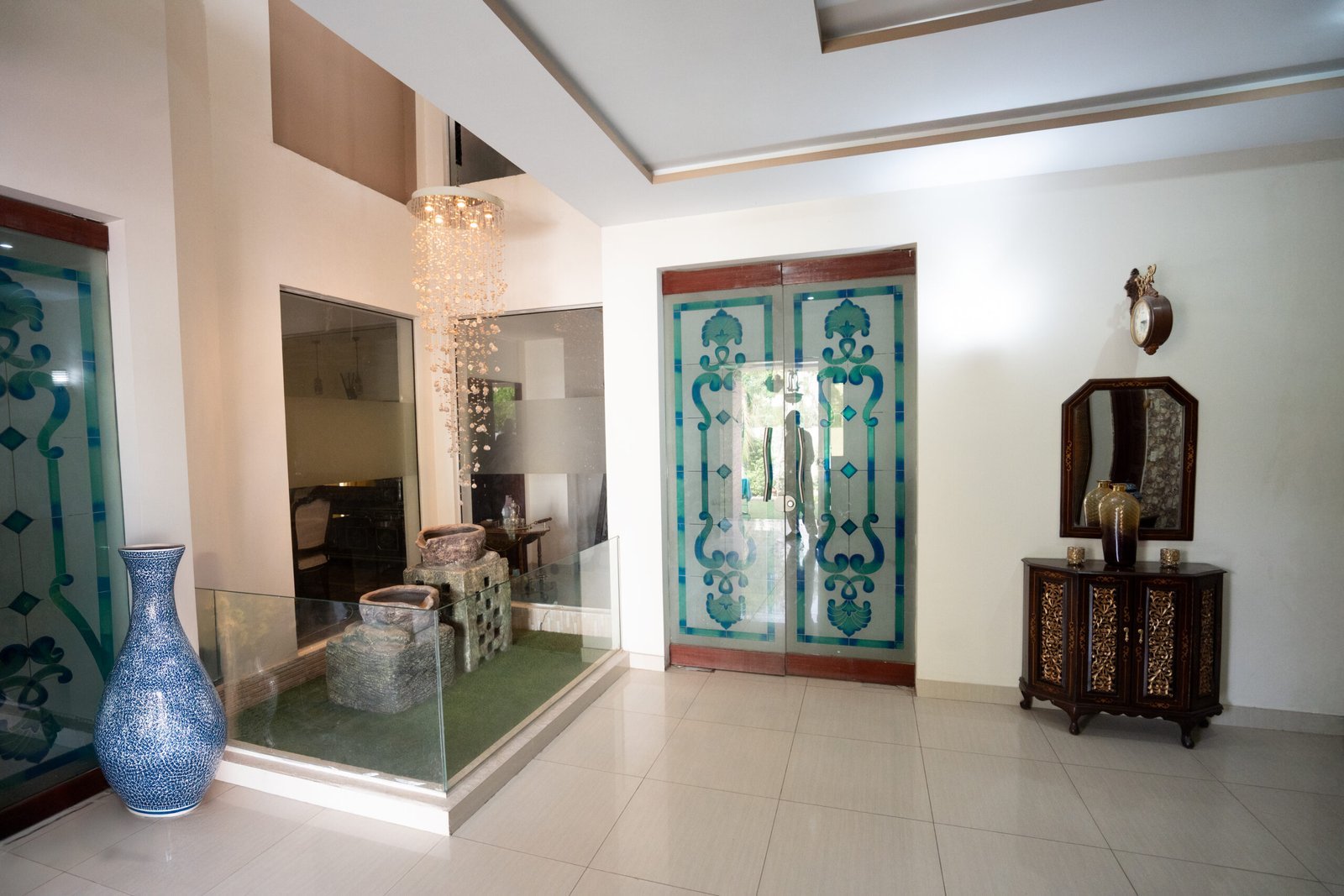 enternce final scaled.jpg