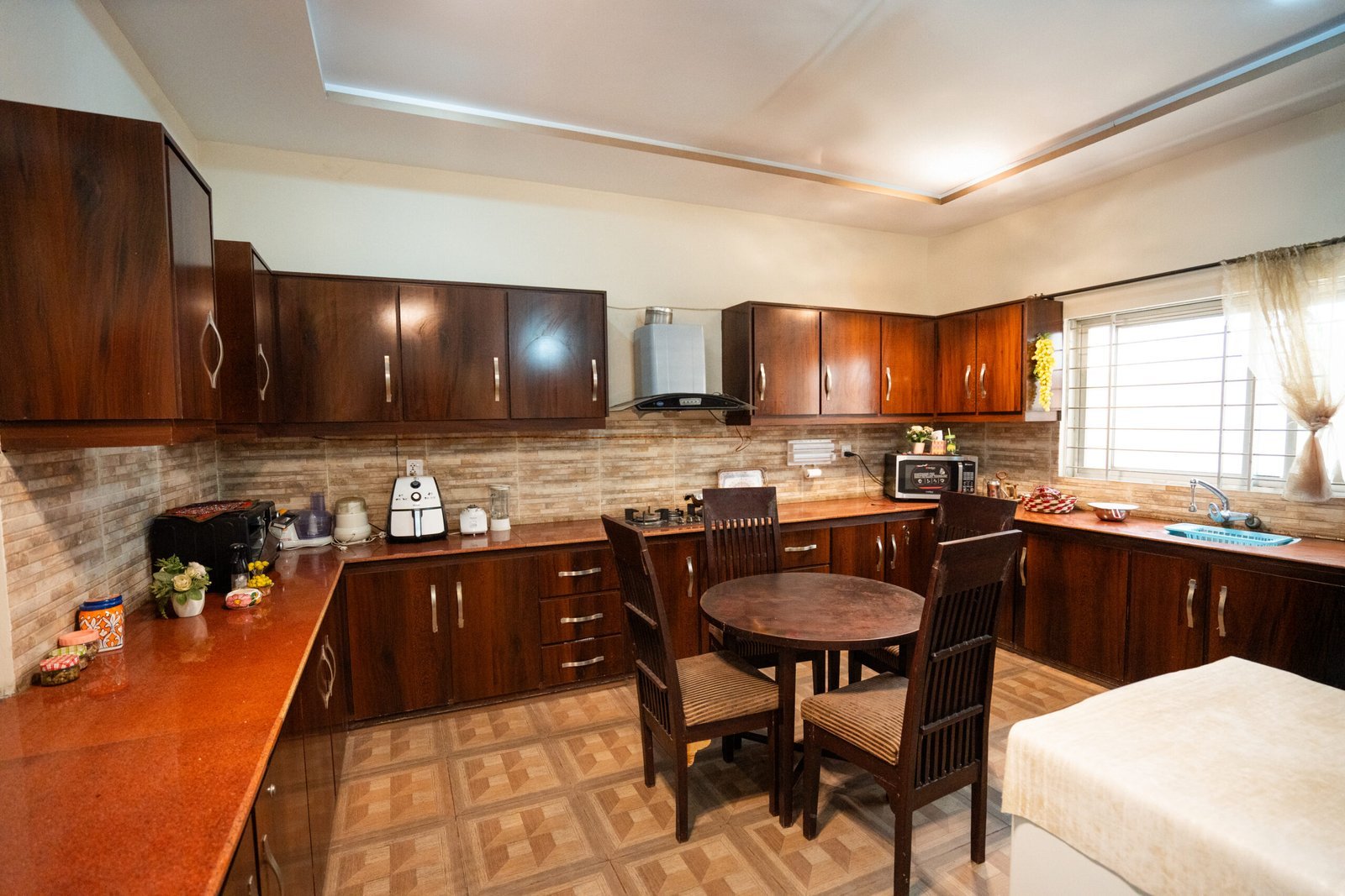 kichtin 1 scaled.jpg